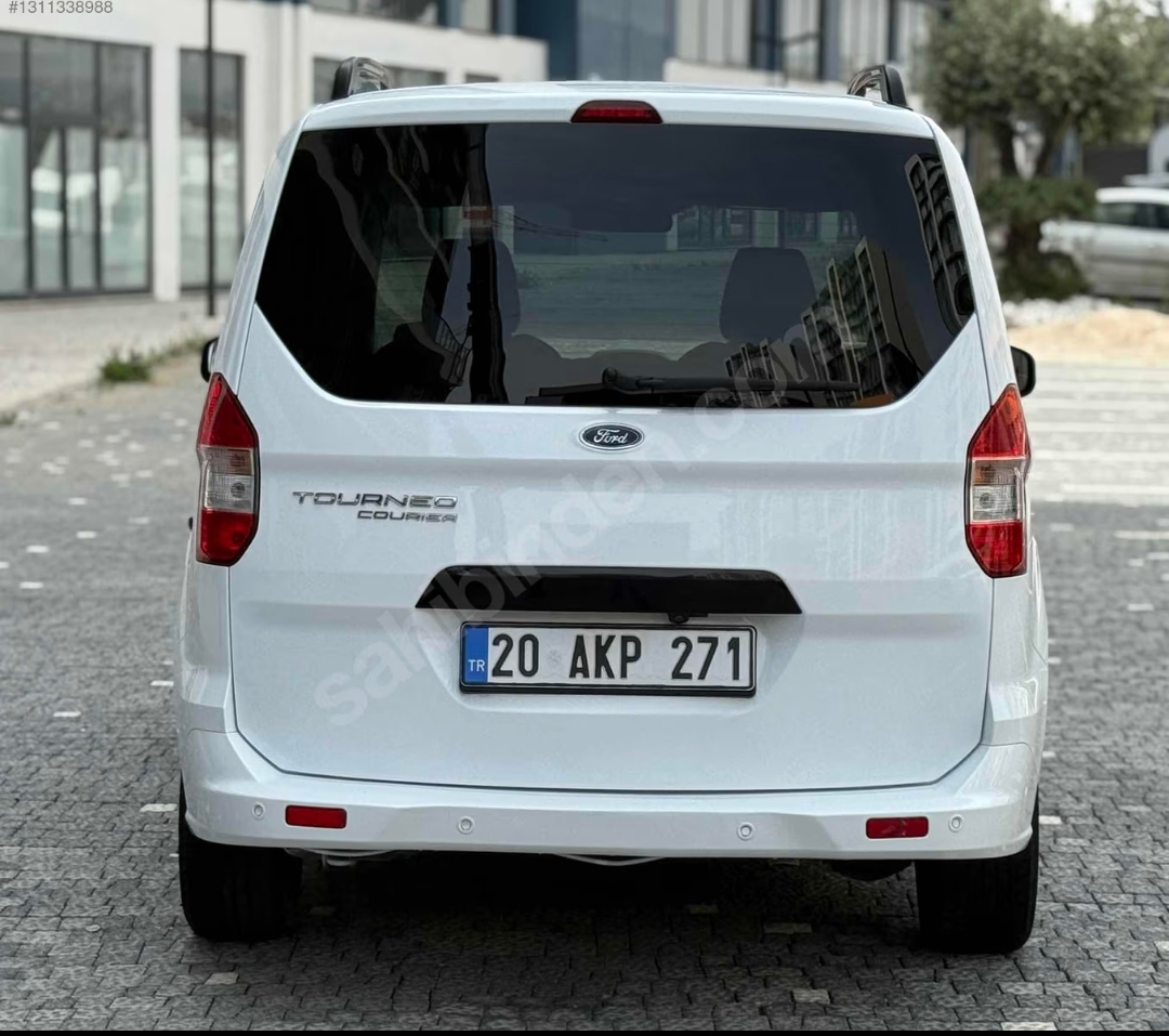 Ford Tourneo Courier 2022 — görsel 2