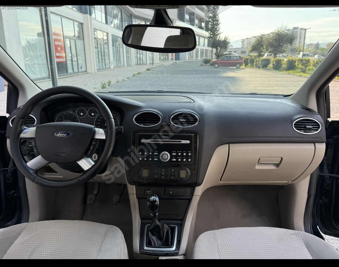 Ford Focus 1.6 Ghia 2007 — görsel 3