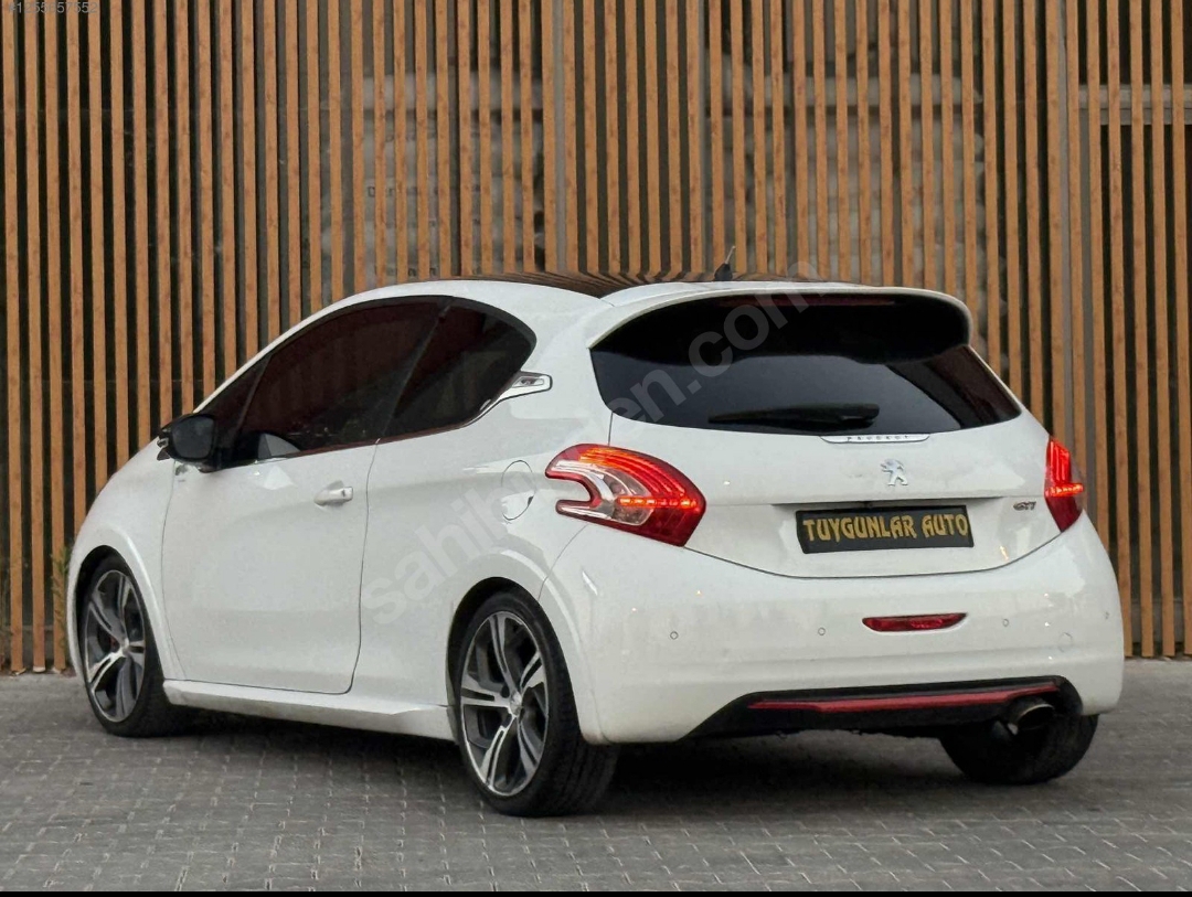 Peugeot 208 1.6 THP GTI 2013 — görsel 2
