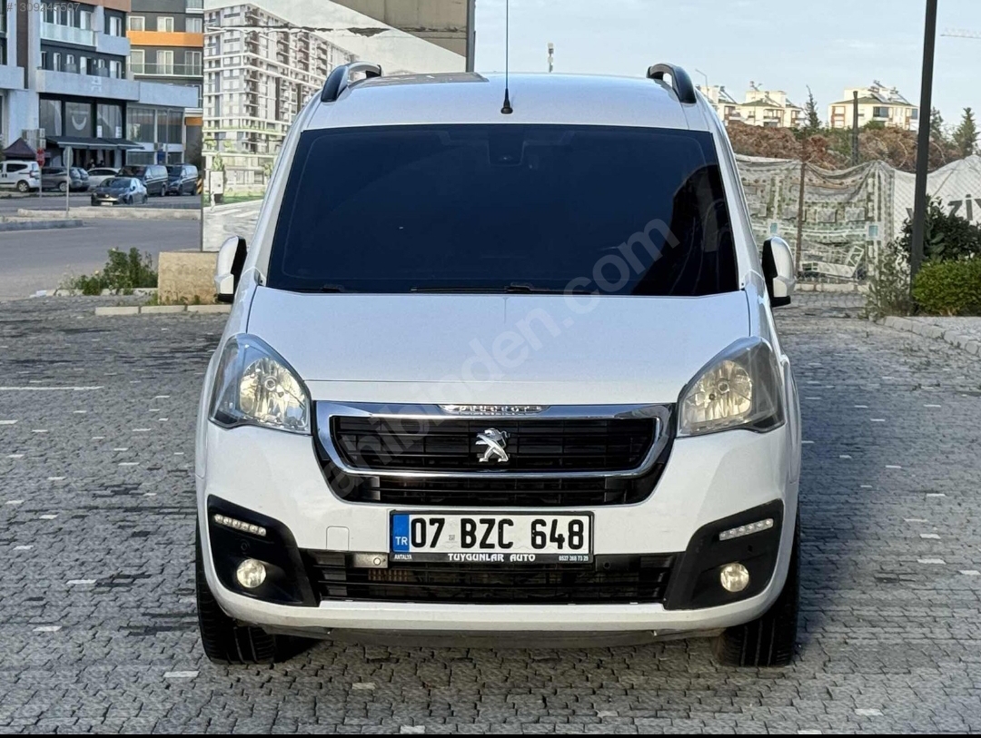 Peugeot Partner 1.6 HDi Allure 2016 — görsel 1