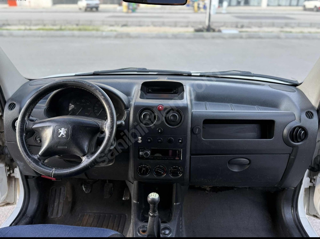 Peugeot Partner 1.9 D 2004 — görsel 3